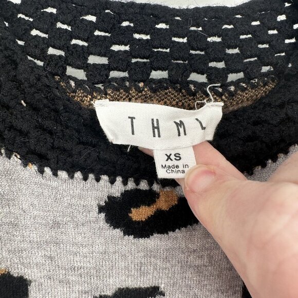 THML Women's Leopard print sweater Size XS - Picture 4 of 6